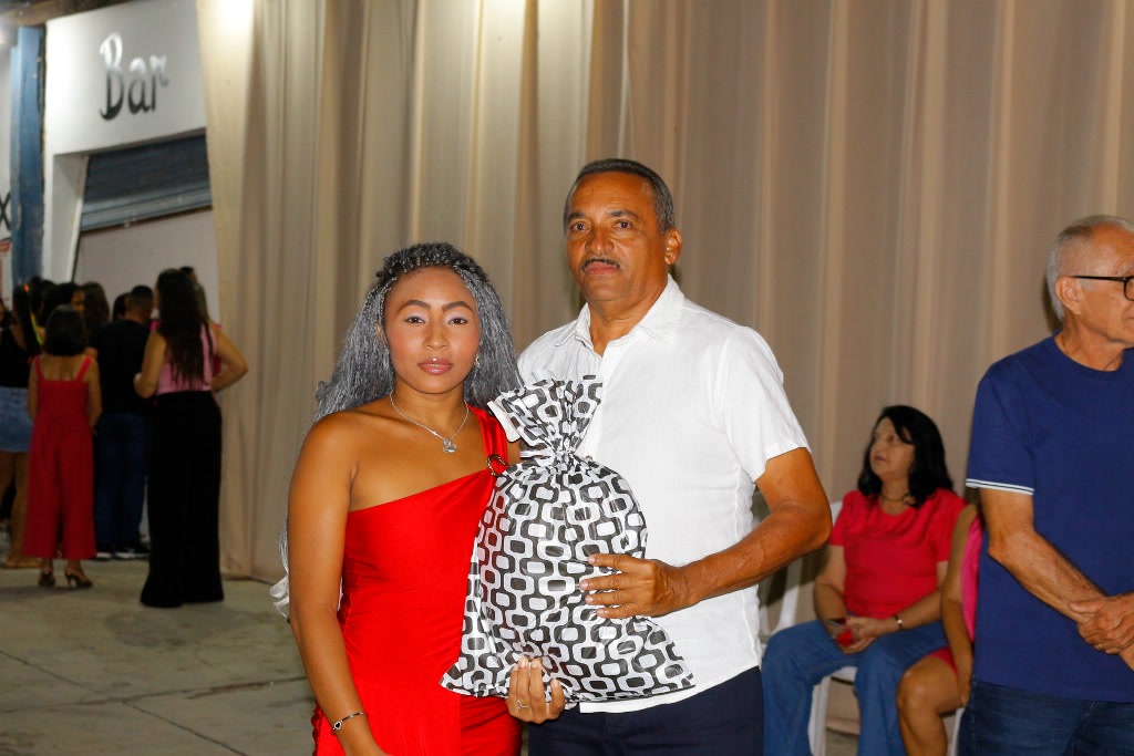 age00044.jpg