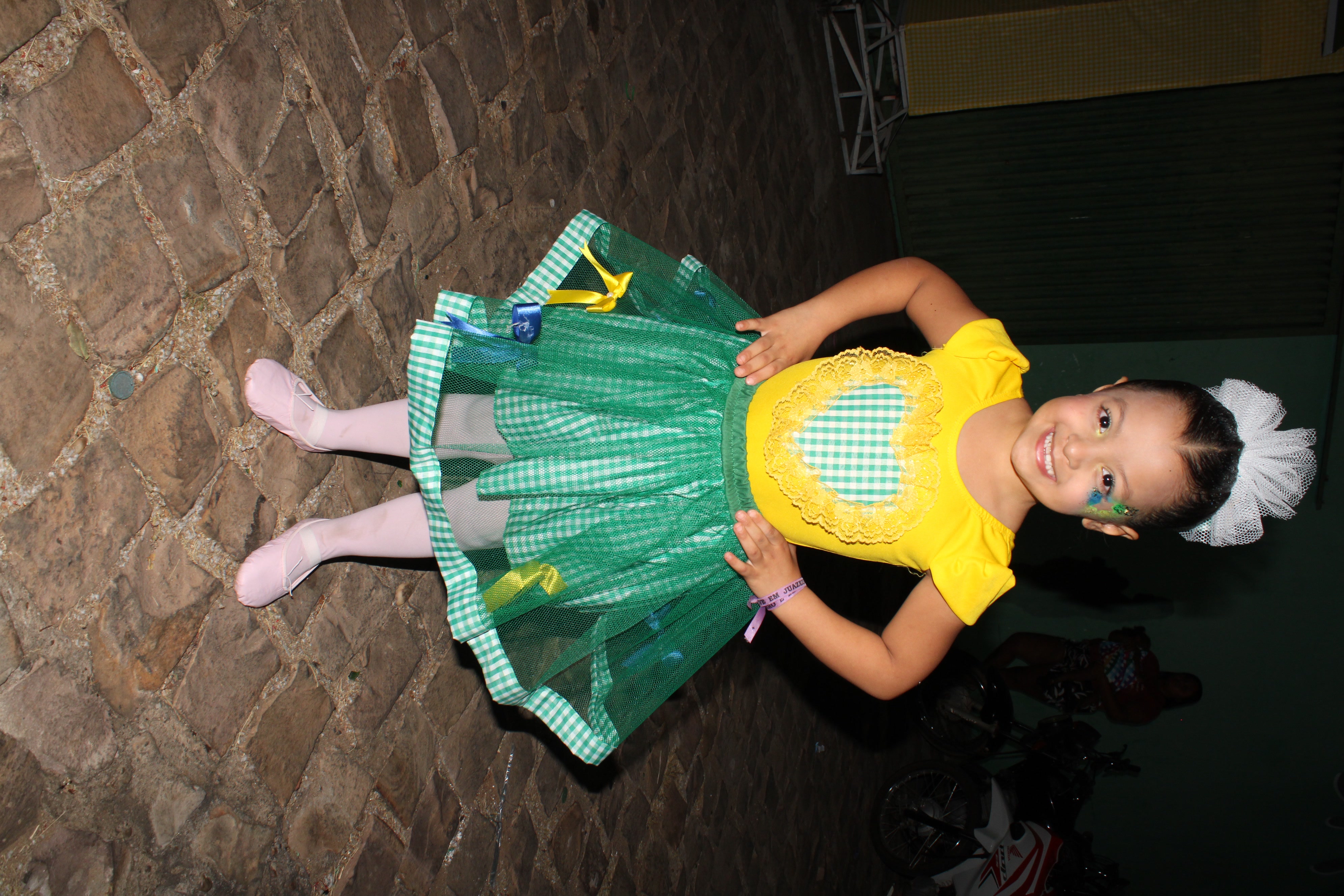 age00022.jpg